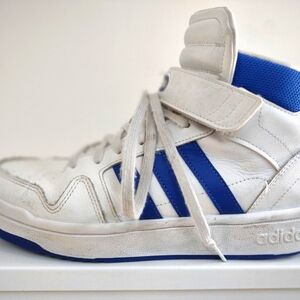 Adidas Postmove men's basketball shoes